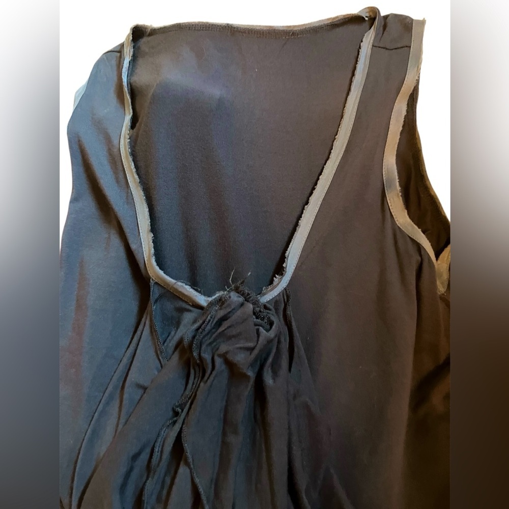 Satin-Trim Maxi Sleeveless Dress Vneck w Front Pockets Dark Grey Size 4/6 - Picture 2 of 5